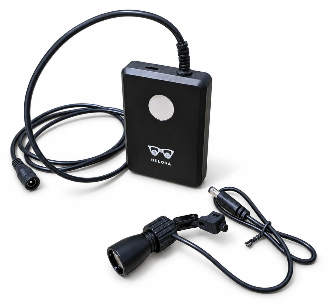 BELORA SURGICAL LIGHT 一式 — ライトヘッド、バッテリーユニット、接続ケーブル